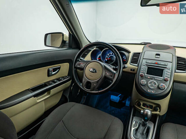 Киа Soul, объемом двигателя 2 л и пробегом 101 тыс. км за 9934 $, фото 10 на Automoto.ua