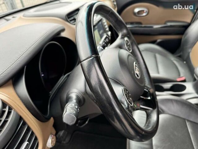 Киа Soul, объемом двигателя 2 л и пробегом 166 тыс. км за 11790 $, фото 15 на Automoto.ua