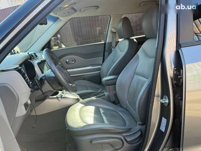 Киа Soul, объемом двигателя 0 л и пробегом 138 тыс. км за 12890 $, фото 7 на Automoto.ua