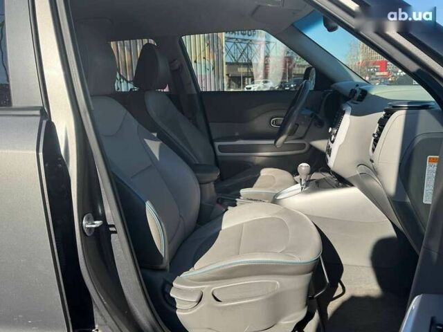 Киа Soul, объемом двигателя 0 л и пробегом 138 тыс. км за 12890 $, фото 10 на Automoto.ua