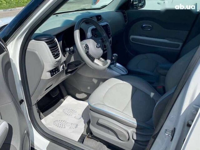 Кіа Soul, об'ємом двигуна 0 л та пробігом 132 тис. км за 7999 $, фото 8 на Automoto.ua