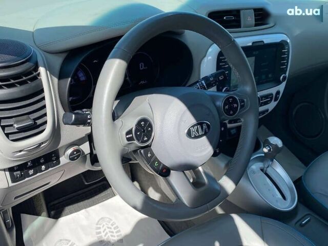 Киа Soul, объемом двигателя 0 л и пробегом 132 тыс. км за 7999 $, фото 13 на Automoto.ua