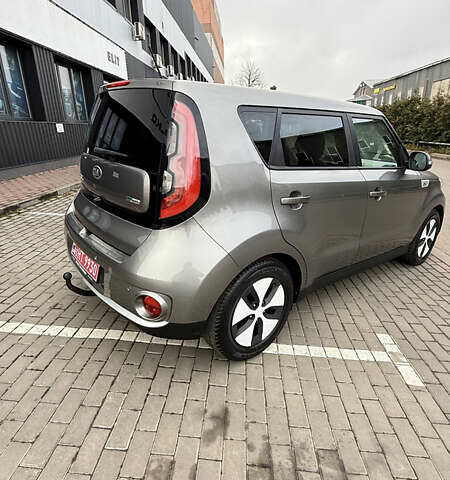 Киа Soul, объемом двигателя 0 л и пробегом 123 тыс. км за 5955 $, фото 5 на Automoto.ua