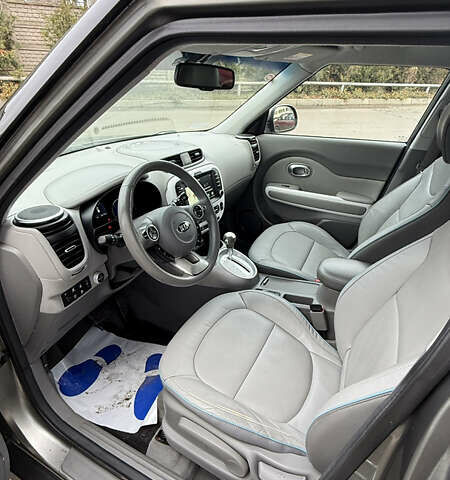 Киа Soul, объемом двигателя 0 л и пробегом 123 тыс. км за 5955 $, фото 11 на Automoto.ua