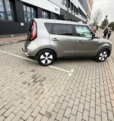 Киа Soul, объемом двигателя 0 л и пробегом 123 тыс. км за 5955 $, фото 6 на Automoto.ua