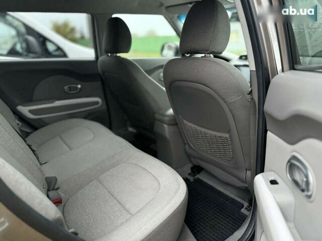 Киа Soul, объемом двигателя 0 л и пробегом 141 тыс. км за 10444 $, фото 11 на Automoto.ua