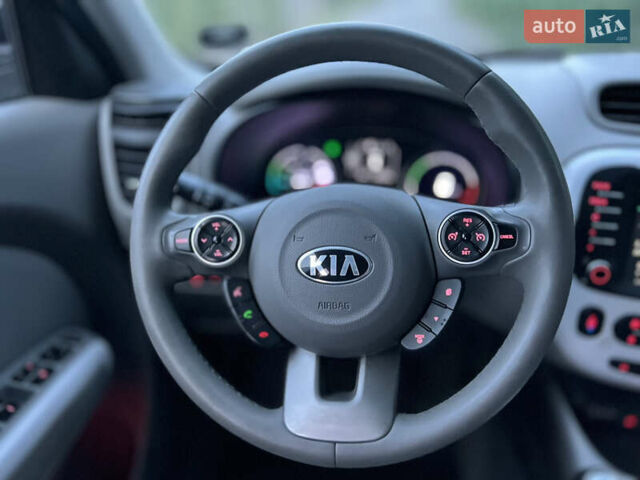 Киа Soul 2017 в Виннице на Automoto.ua Киа Soul, объемом двигателя 0 л и пробегом 138 тыс. км за 9999 $, фото 31 на Automoto.ua