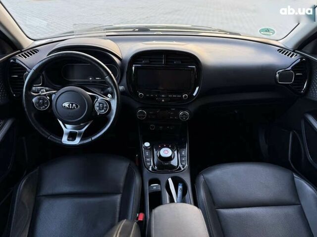 Кіа Soul, об'ємом двигуна 0 л та пробігом 110 тис. км за 17900 $, фото 6 на Automoto.ua