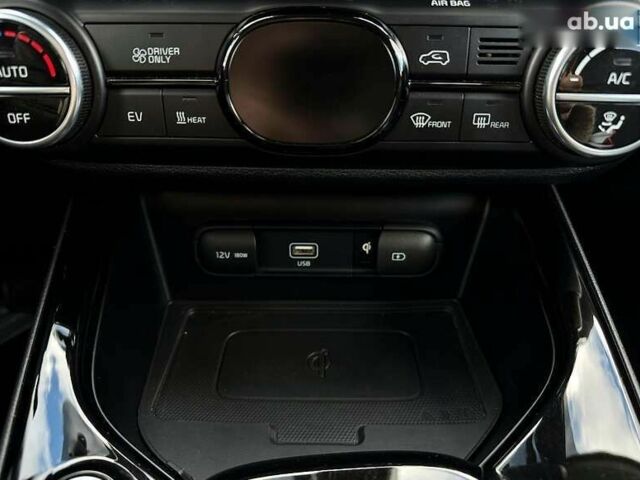 Кіа Soul, об'ємом двигуна 0 л та пробігом 44 тис. км за 20700 $, фото 16 на Automoto.ua
