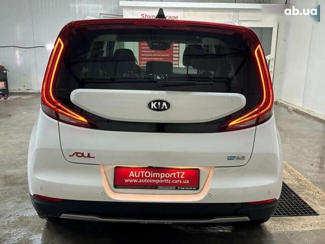 Кіа Soul, об'ємом двигуна 0 л та пробігом 44 тис. км за 20700 $, фото 25 на Automoto.ua