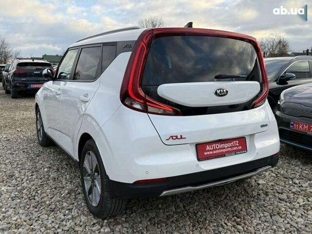 Киа Soul, объемом двигателя 0 л и пробегом 26 тыс. км за 21500 $, фото 18 на Automoto.ua