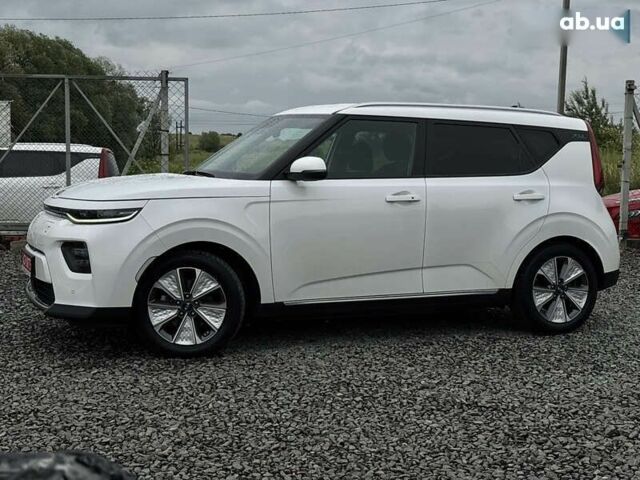 Кіа Soul 2021 у Львові на Automoto.ua Кіа Soul, об'ємом двигуна 0 л та пробігом 113 тис. км за 17500 $, фото 9 на Automoto.ua