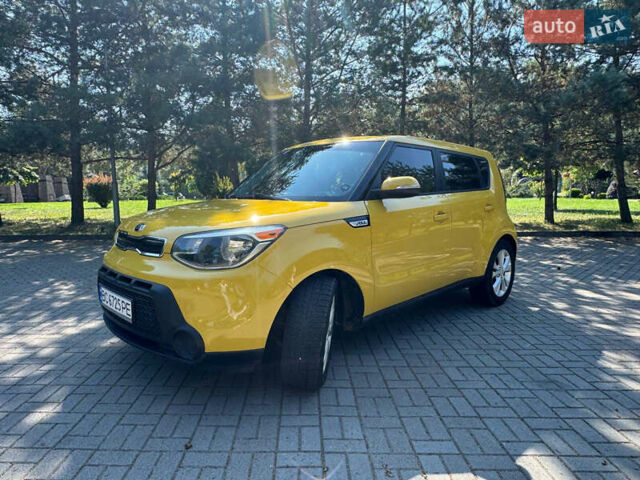 Жовтий Кіа Soul, об'ємом двигуна 2 л та пробігом 260 тис. км за 8700 $, фото 2 на Automoto.ua