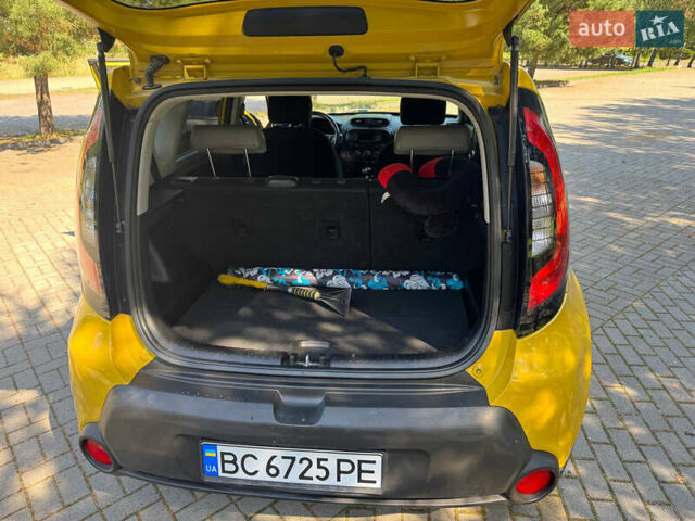 Жовтий Кіа Soul, об'ємом двигуна 2 л та пробігом 260 тис. км за 8700 $, фото 18 на Automoto.ua