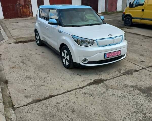 Желтый Киа Soul, объемом двигателя 0 л и пробегом 91 тыс. км за 7559 $, фото 2 на Automoto.ua