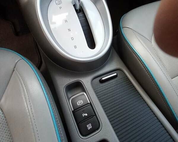 Желтый Киа Soul, объемом двигателя 0 л и пробегом 91 тыс. км за 7559 $, фото 46 на Automoto.ua