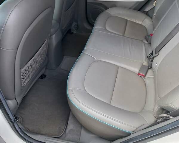 Желтый Киа Soul, объемом двигателя 0 л и пробегом 91 тыс. км за 7559 $, фото 26 на Automoto.ua