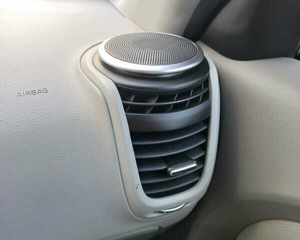 Желтый Киа Soul, объемом двигателя 0 л и пробегом 91 тыс. км за 7559 $, фото 73 на Automoto.ua