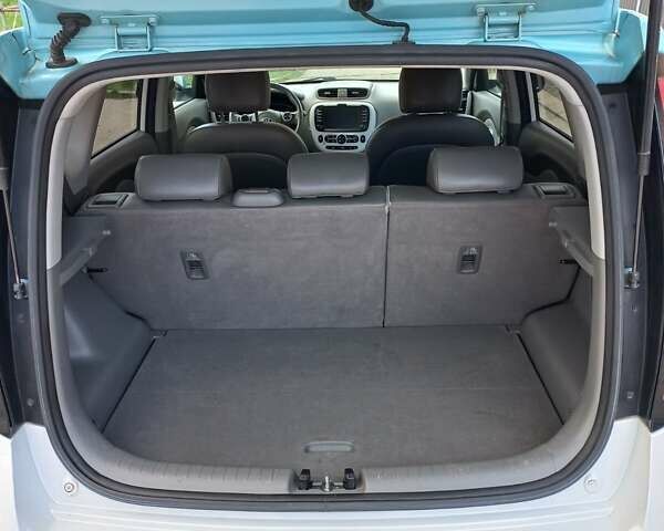 Желтый Киа Soul, объемом двигателя 0 л и пробегом 91 тыс. км за 7559 $, фото 23 на Automoto.ua