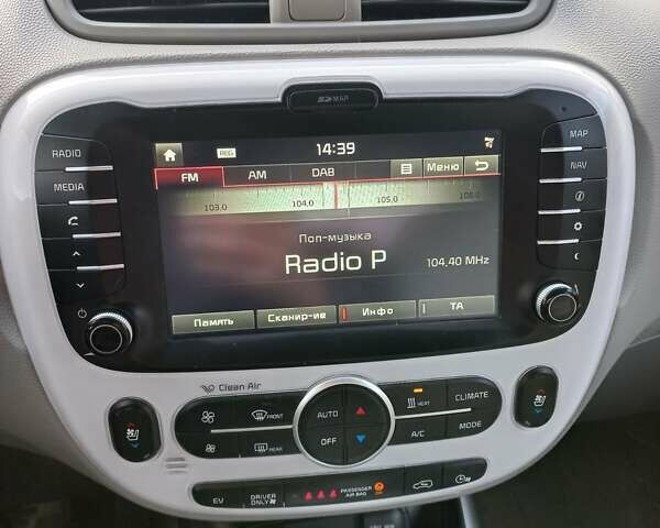 Желтый Киа Soul, объемом двигателя 0 л и пробегом 91 тыс. км за 7559 $, фото 65 на Automoto.ua