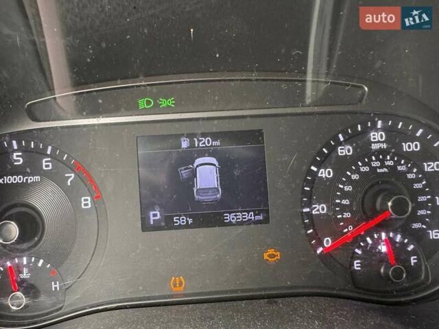 Желтый Киа Soul, объемом двигателя 2 л и пробегом 58 тыс. км за 11900 $, фото 20 на Automoto.ua