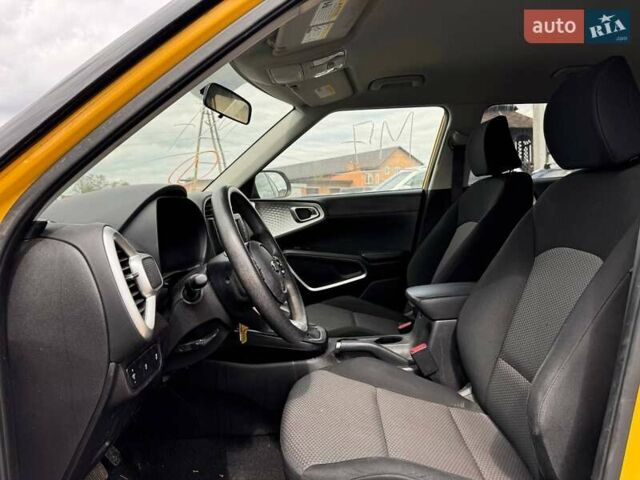Желтый Киа Soul, объемом двигателя 2 л и пробегом 58 тыс. км за 11900 $, фото 14 на Automoto.ua