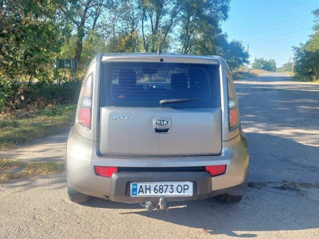Серый Киа Soul, объемом двигателя 1.6 л и пробегом 146 тыс. км за 6500 $, фото 6 на Automoto.ua