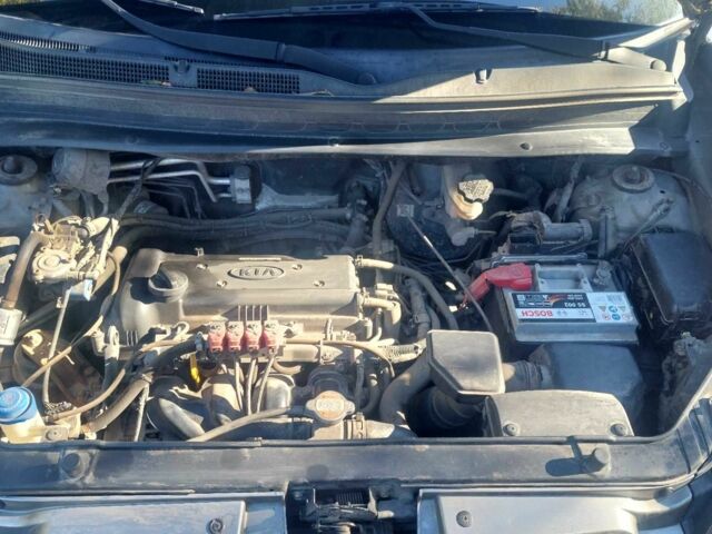 Серый Киа Soul, объемом двигателя 1.6 л и пробегом 146 тыс. км за 6500 $, фото 14 на Automoto.ua