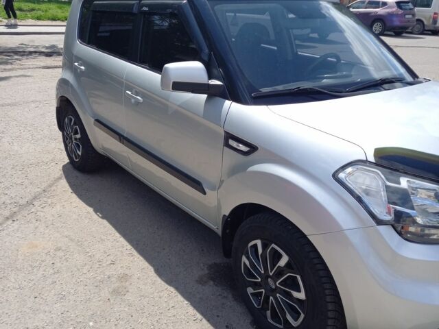 Сірий Кіа Soul, об'ємом двигуна 1.6 л та пробігом 175 тис. км за 7999 $, фото 2 на Automoto.ua