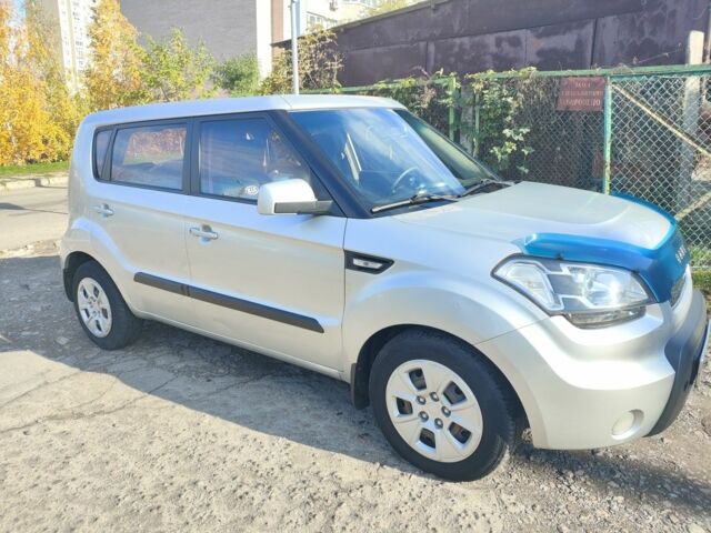Сірий Кіа Soul, об'ємом двигуна 1.6 л та пробігом 209 тис. км за 7800 $, фото 7 на Automoto.ua