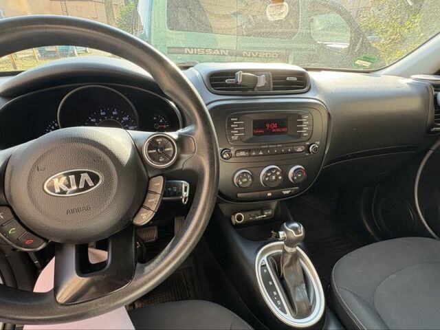 Серый Киа Soul, объемом двигателя 1.6 л и пробегом 228 тыс. км за 9000 $, фото 5 на Automoto.ua