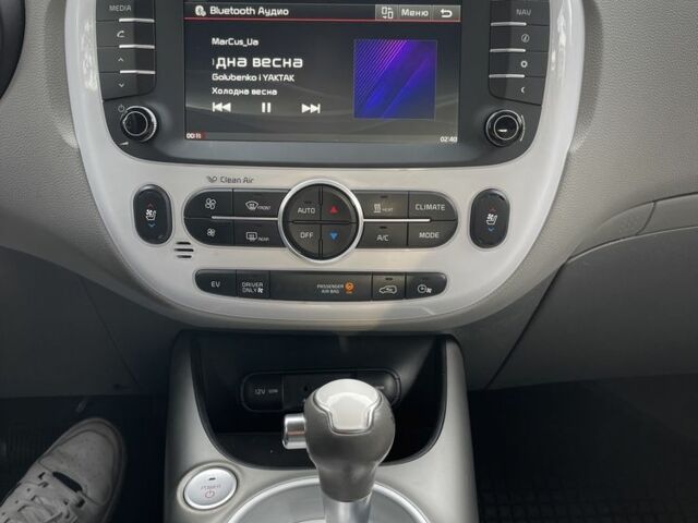 Сірий Кіа Soul, об'ємом двигуна 0 л та пробігом 134 тис. км за 11500 $, фото 3 на Automoto.ua