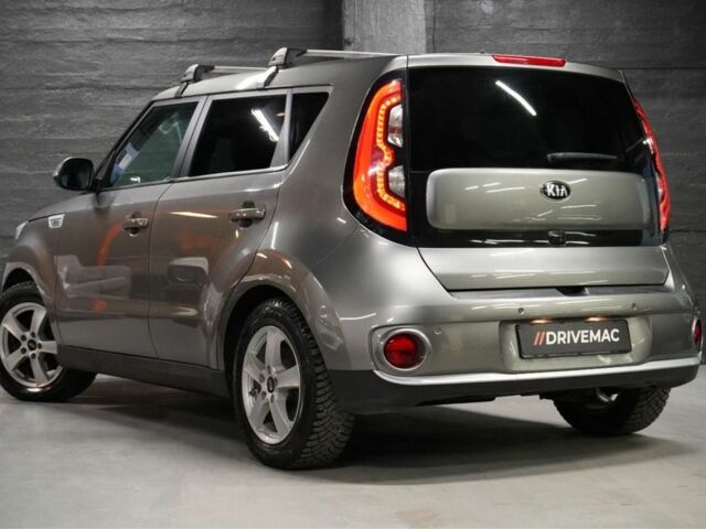 Серый Киа Soul, объемом двигателя 0 л и пробегом 85 тыс. км за 7200 $, фото 3 на Automoto.ua