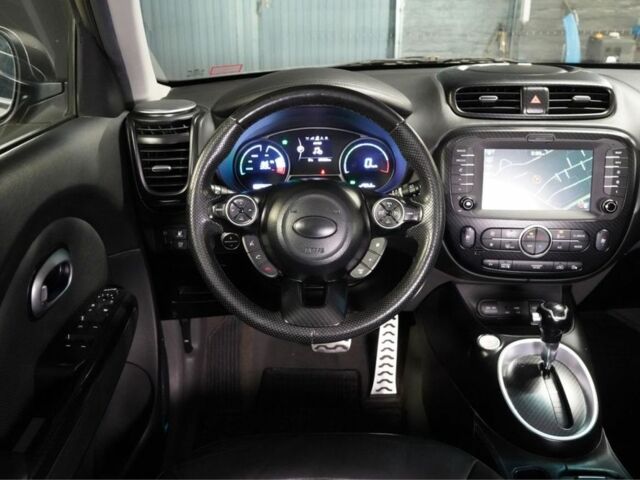 Серый Киа Soul, объемом двигателя 0 л и пробегом 85 тыс. км за 7200 $, фото 4 на Automoto.ua
