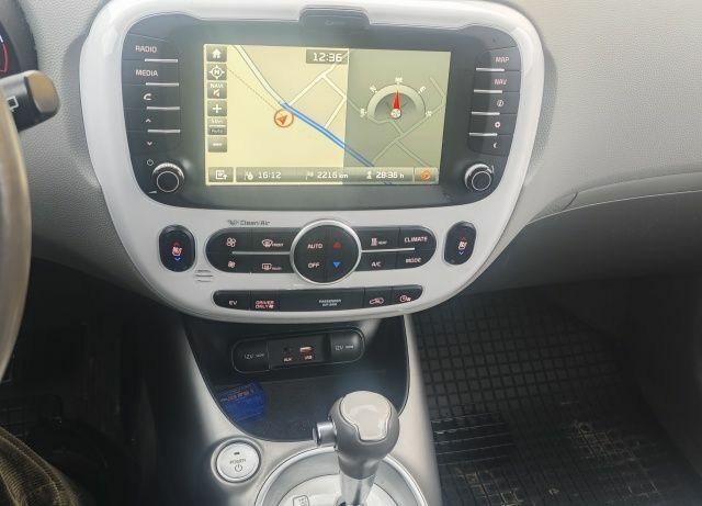 Серый Киа Soul, объемом двигателя 0 л и пробегом 149 тыс. км за 6600 $, фото 2 на Automoto.ua