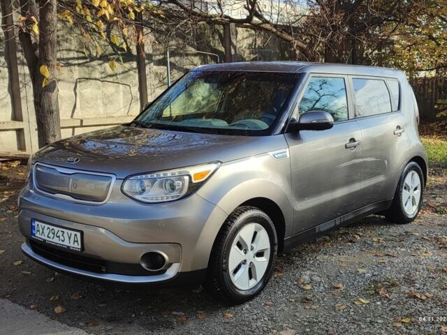 Серый Киа Soul, объемом двигателя 0 л и пробегом 78 тыс. км за 7100 $, фото 4 на Automoto.ua