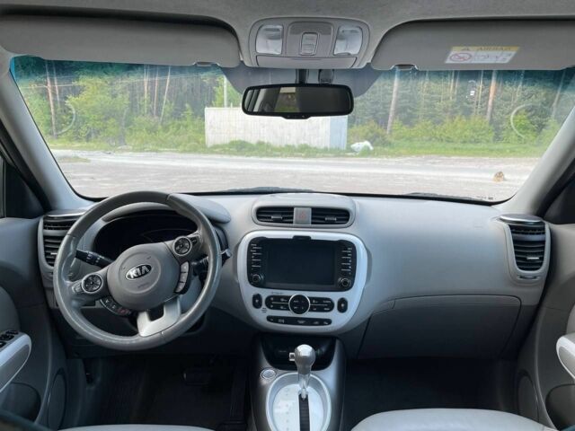 Серый Киа Soul, объемом двигателя 0 л и пробегом 117 тыс. км за 6500 $, фото 5 на Automoto.ua