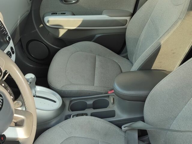 Серый Киа Soul, объемом двигателя 0 л и пробегом 78 тыс. км за 7100 $, фото 19 на Automoto.ua