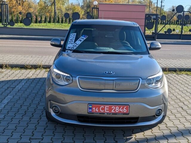 Серый Киа Soul, объемом двигателя 0 л и пробегом 160 тыс. км за 5400 $, фото 2 на Automoto.ua