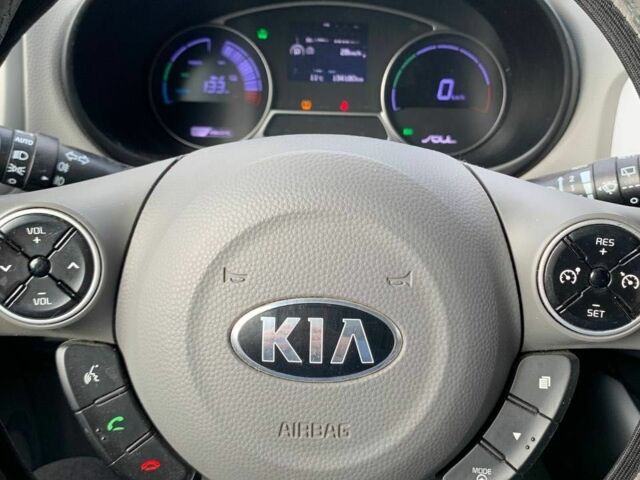 Серый Киа Soul, объемом двигателя 0.1 л и пробегом 135 тыс. км за 6999 $, фото 4 на Automoto.ua