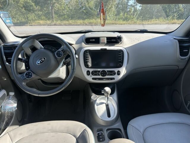 Серый Киа Soul, объемом двигателя 1.5 л и пробегом 120 тыс. км за 7321 $, фото 5 на Automoto.ua