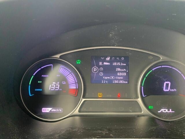 Серый Киа Soul, объемом двигателя 0.1 л и пробегом 135 тыс. км за 6999 $, фото 5 на Automoto.ua