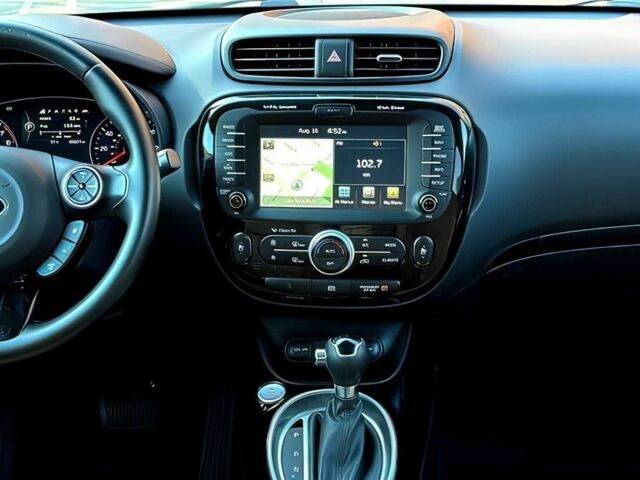 Серый Киа Soul, объемом двигателя 2 л и пробегом 73 тыс. км за 4400 $, фото 11 на Automoto.ua