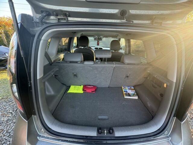 Киа Soul 2016 в Луцке на Automoto.ua Серый Киа Soul, объемом двигателя 0 л и пробегом 99 тыс. км за 6100 $, фото 17 на Automoto.ua