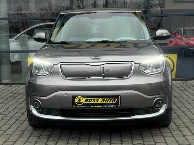 Серый Киа Soul, объемом двигателя 0 л и пробегом 111 тыс. км за 7200 $, фото 1 на Automoto.ua