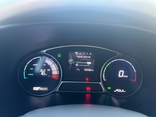 Киа Soul 2016 в Луцке на Automoto.ua Серый Киа Soul, объемом двигателя 0 л и пробегом 99 тыс. км за 6100 $, фото 22 на Automoto.ua