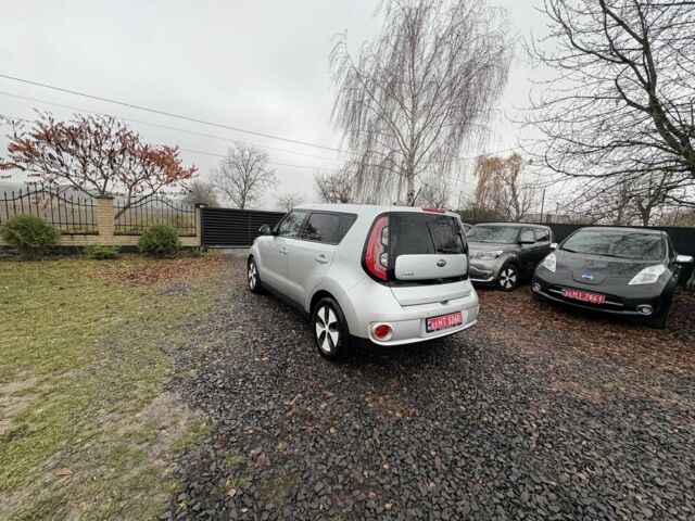 Сірий Кіа Soul, об'ємом двигуна 0 л та пробігом 113 тис. км за 6100 $, фото 6 на Automoto.ua