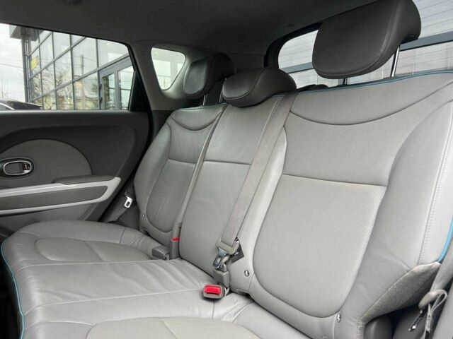 Серый Киа Soul, объемом двигателя 0 л и пробегом 111 тыс. км за 7200 $, фото 23 на Automoto.ua