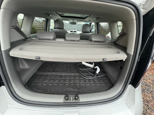 Сірий Кіа Soul, об'ємом двигуна 0 л та пробігом 113 тис. км за 6100 $, фото 18 на Automoto.ua