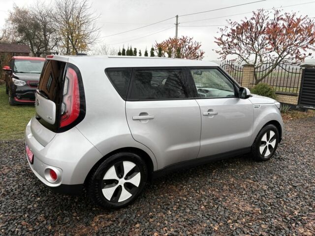 Сірий Кіа Soul, об'ємом двигуна 0 л та пробігом 113 тис. км за 6100 $, фото 12 на Automoto.ua